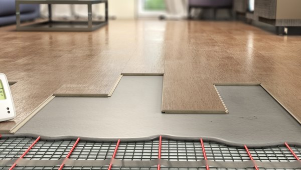 Rekonstruujete byt či dům? Nejvhodnější doba pro pořízení podlahového topení!